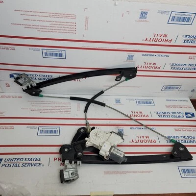 ✅05-11 Cadillac STS Front Right Door Electric Window Regulator w/ Motor OEM - Image 1 of 4