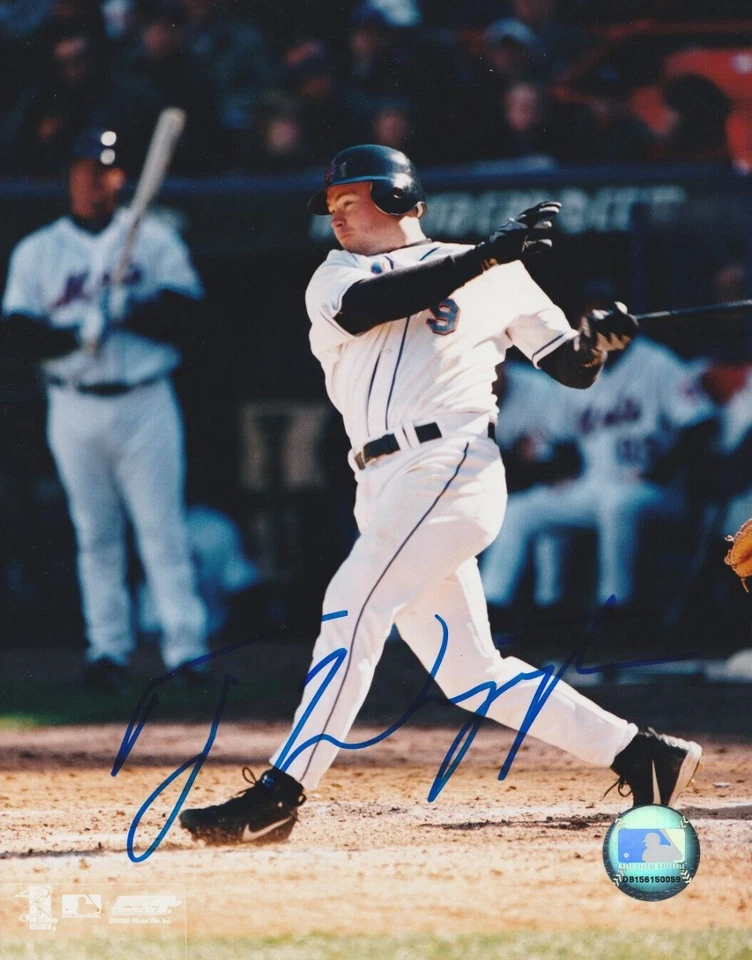 Ty Wigginton Autographed 8x10 New York Mets E912 - Image 1 of 1