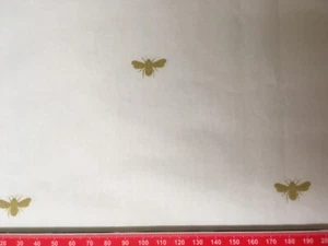 50cm x 50cm Square Bundle Sophie Allport Bees on White Lightweight Cotton new - Picture 1 of 3