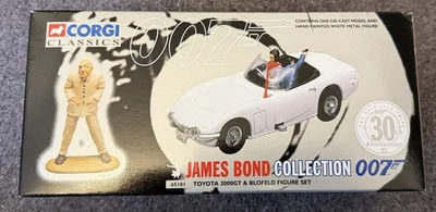 CORGI Classics 65101 007 TOYOTA 2000GT & BLOFIELD FIGURE 1:43 NEW. - Image 1 of 4