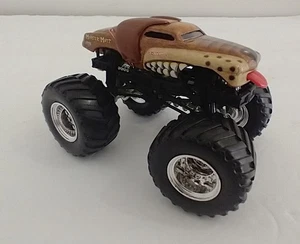 Hot Wheels 4x4 Hot Wheels Monster Mutt Monster Jam - Picture 1 of 4
