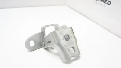 Dobradiça superior traseira esquerda 2015 Dodge RAM 1500 68058523AA FABRICANTE DE EQUIPAMENTO ORIGINAL - Imagem 1 de 4