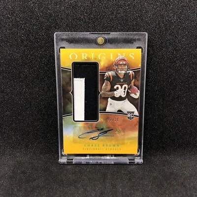 2023 Panini Origins Chase Brown Rookie Patch Auto Gold /10 #RJJA-CB - Image 1 of 4
