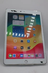 Apple iPad A2270 8th Gen. 10,2 Zoll Wi-Fi  32GB Weiß Displayschaden #5017 - Bild 1 von 7