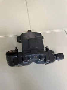 Kubota Shimadzu Pompa ad ingranaggi idropica EGP1A25R140 - Foto 1 di 6
