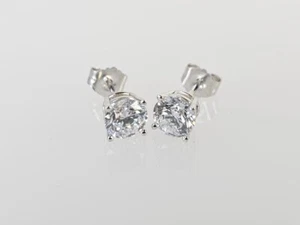 14K White Gold APX 2/5 CTTW Round Diamond Stud Earrings (AM1074233) - Picture 1 of 12