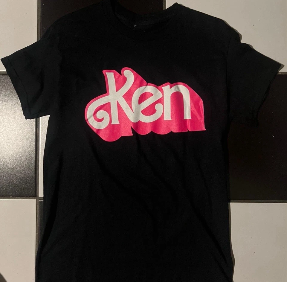 Ken 芭比电影美泰黑色短袖 T 恤,尺寸 M   — 第 1/1 张图片