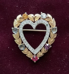 Vintage Krone Trifari schöne Strass Herz Pin farbige & klare Steine zum Reparieren - Bild 1 von 4