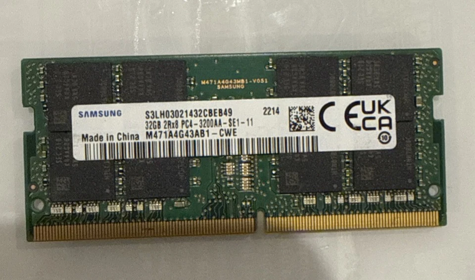 32GB Samsung DDR4 SODIMM 3200 MHz PC4-25600 RAM M471A4G43AB1-CWE - Image 1 of 1