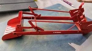 Vintage 1960s Tru-Scale Eska Ertl Diecast 1:16 Red Farm Tractor Front End Loader - Picture 1 of 7