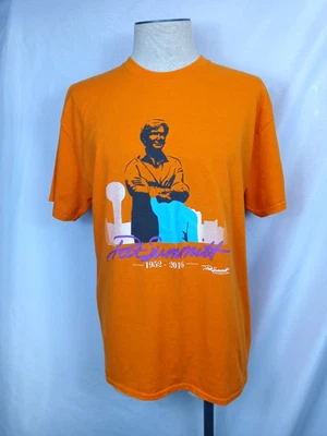 Camiseta De Colección Pat Summitt XL Tennessee Dama Vols Entrenador de Baloncesto Camiseta Gráfica Foto 1 de 4