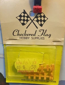 Karierte Flagge N - Gleis Isolatoren - Bild 1 von 1