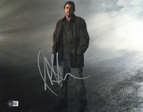 JEFFREY DEAN MORGAN WALKING DEAD SIGNED 11X14 PHOTO AUTOGRAPHED BECKETT BAS COA Cover
