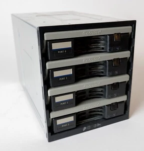 Adaptec 2200200 Storage Enclosure 335SAS black - Photo 1/5