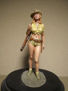 1/18 FIGURE GIRL BONNIE VROOM NOT PAINTED FOR AUTOART MINICHAMPS 1/18 - Picture 1 of 7