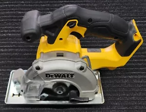 DeWalt DCS373 18V XR Li-Ion Cordless 140mm (5-1/2") Metal Cutting Circular Saw - Picture 1 of 4