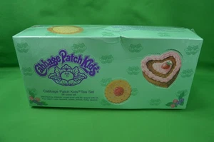 Vintage Cabbage Patch Kinder Teeservice, Avon, 28-teilig, neu versiegelt, 1994 - Bild 1 von 3