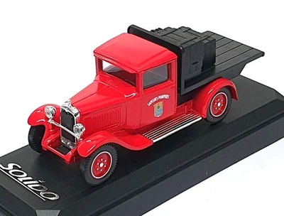 Solido 1/43 Scale 4829 - Citroen C4F Plateau Pompiers Fire Truck - Red - Image 1 of 4