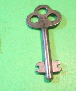 Antiguo CORBIN Doble Broca ROLL TOP ESCRITORIO #01 Llave Esqueleto Pat'd 1887 - Imagen 1 de 3