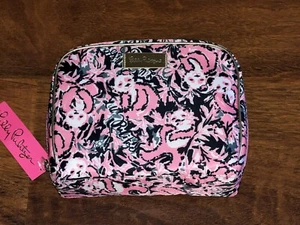 Lilly Pulitzer Pink HANG IN WITH MY BOO ESCAPE COSMETIC Make-Up Travel Case NWT - Picture 1 of 6