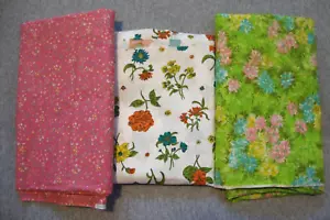 3 Remnant Lengths Vintage Cotton Floral Fabric White Pink Green New Old Stock - Picture 1 of 12
