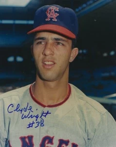 Autographed CLYDE WRIGHT 8x10 California Angels Photo - COA  - Picture 1 of 1