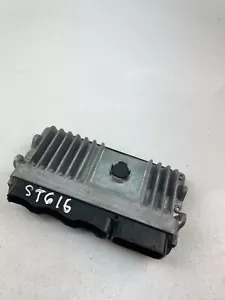ST616 TOYOTA Engine Control Unit ECU 89661-F4320 - Picture 1 of 4