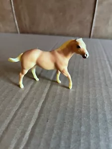 Breyer Stablemate 5045 Palomino G1 Quarter Horse Stallion - Vintage - Picture 1 of 6