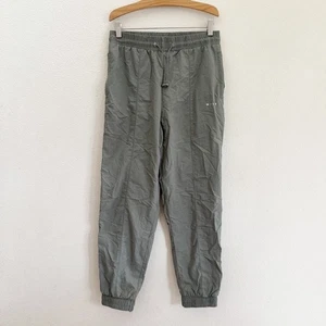 Wilo The Label Parachute Jogger Pant in Sage Size Small - Picture 1 of 5