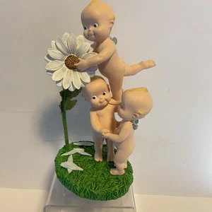 Kewpie He Loves Me He Loves Me Not Figurine Daisy Jesco 1999 Flower - Picture 1 of 9