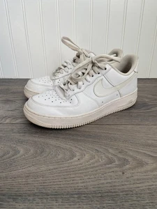 Nike Air Force 1 Blanco Parte Superior Baja Para Mujer Talla 9 Clásico AF1 Tenis DD8959-100 - Imagen 1 de 6
