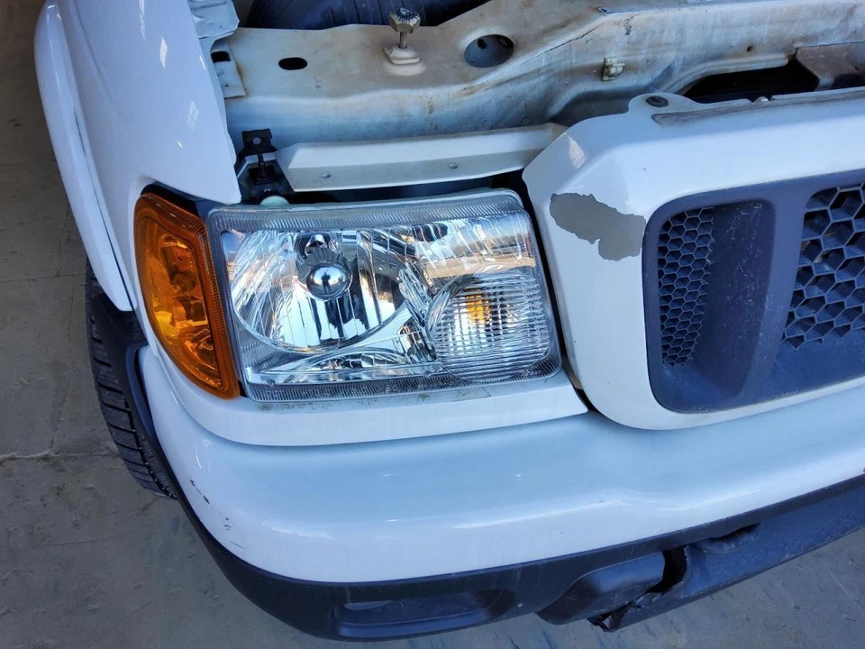 Farol direito do passageiro compatível com 01-11 RANGER 243372 - Imagem 1 de 1