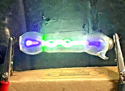 Instrument scientifique - Tube de Geissler - 2.5 - Longueur  :9cm - Photo 1/4