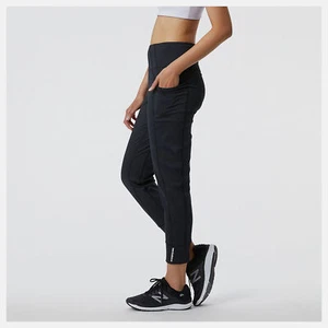 New Balance Women's Shape Shield Jogger in Black Size Small NWT - Picture 1 of 4