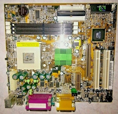  SCHEDA VINTAGE- ASUS M7VKA V1.0  SOCKET 462 TESTATA FUNZIONANTE. - Immagine 1 di 2