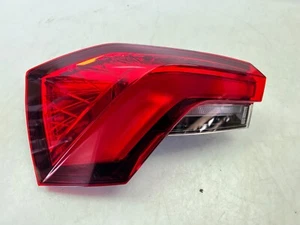 Skoda Kamiq 658 Crystal fanale posteriore sinistro esterno 658945207 RL888 - Foto 1 di 6