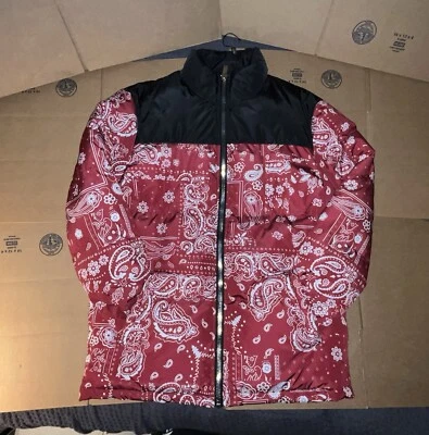 Forever 21 Mens Paisley Puffer Jacket SZ M Red Black Excellent Condition. - Image 1 of 3