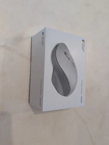 Microsoft Surface Precision Mouse Bluetooth Model 1818 - Picture 1 of 2