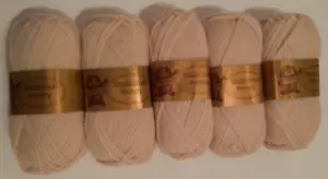 250g Woll Butt Wendy, Beige, schöne weiche Wolle lässt sich gut verstricken - Bild 1 von 3