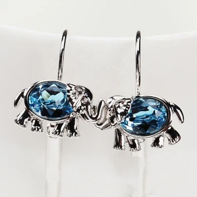 18K White Gold GF Made With Swarovski Crystal Aquamarine Elephant Hoop Earrings Foto 1 de 4