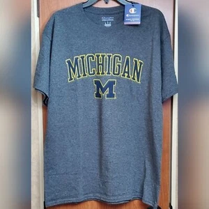 Universidad de Michigan Nuevo con etiquetas, logotipo grande M, Gray Champion Talla L, ¡manga corta! - Imagen 1 de 7