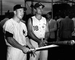 Reds KLUSZEWSKI and Yankees MICKEY MANTLE 8x10 Photo at Spring Training Poster - Picture 1 of 1