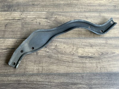 Soporte transversal refuerzo escape OEM BMW E30 318i 325e montaje 51711922409 Foto 1 de 4