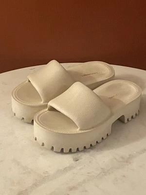 Sandalias Jeffrey Campbell para mujer beige PVC plataforma suela correderas talla 8 Foto 1 de 4