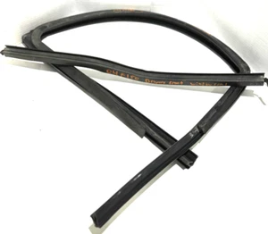 2004-2008 Ford F150 Crew Cab Front Left Driver Door Window Seal Used OEM - Picture 1 of 8