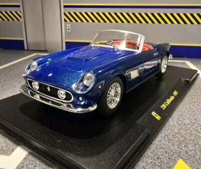 Ferrari 250 GT California Spyder 1957 Blue 1:24 Scale Model Car in Display Case - Image 1 of 4