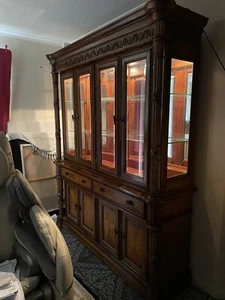 Buffett cabinet - Picture 1 of 5