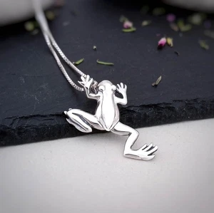 Frosch Anhänger in Sterling Silber, Springfrosch Kröte Schmuck, Amphibienliebhaber - Bild 1 von 8