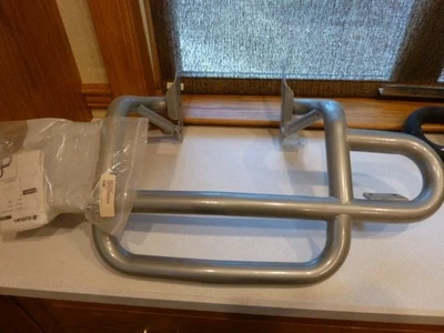 PARAGOLPES DELANTERO NUEVO SUZUKI OEM 990A0-45008 Foto 1 de 2