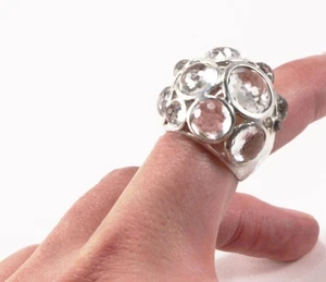 ANELLO IPPOLITA CUPOLA ROCK CANDY ARGENTO STERLING 925 STRUTTURA MARTELLATA QUARZO TRASPARENTE - Foto 1 di 8